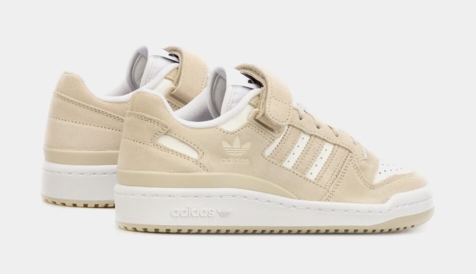 Forum Low Womens Lifestyle Shoes (Beige/White) - Image 6