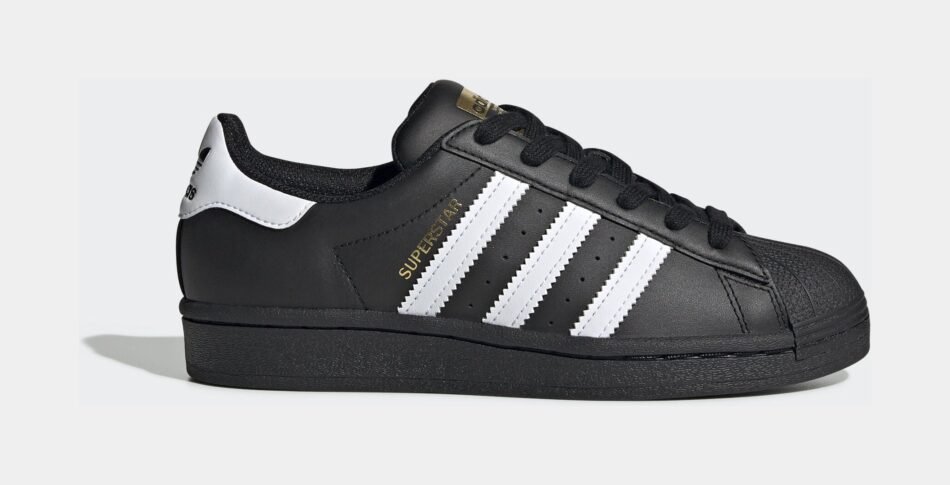 Originals Superstar Grade School Lifestyle Shoes (Black/White)