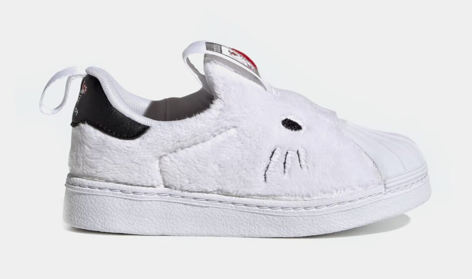 Hello Kitty Superstar 360 Infant Toddler Lifestyle Shoes (White)